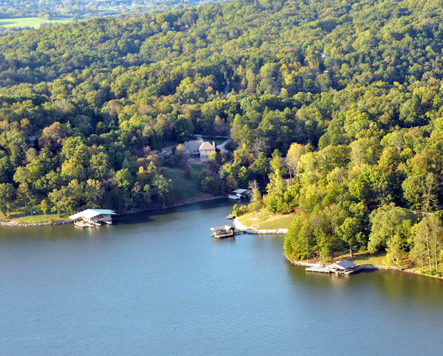 Twin Cove Estates Homes for Sale Ft Loudoun Lake